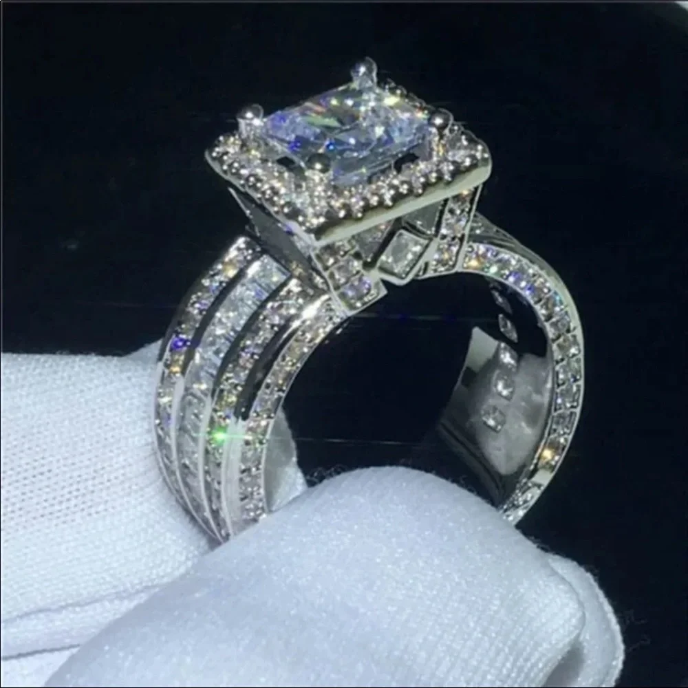 New Luxury 925 Silver beautiful Diamond Engagement Ring - Picture 2 of 6
